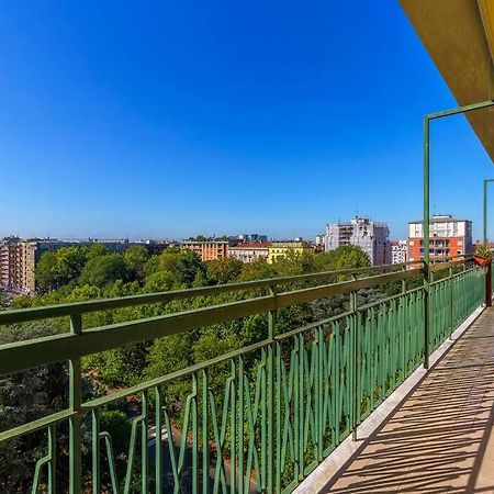 Sunny & Updated Flat With Panoramic City View 50M From M4 Stop Мілан Екстер'єр фото