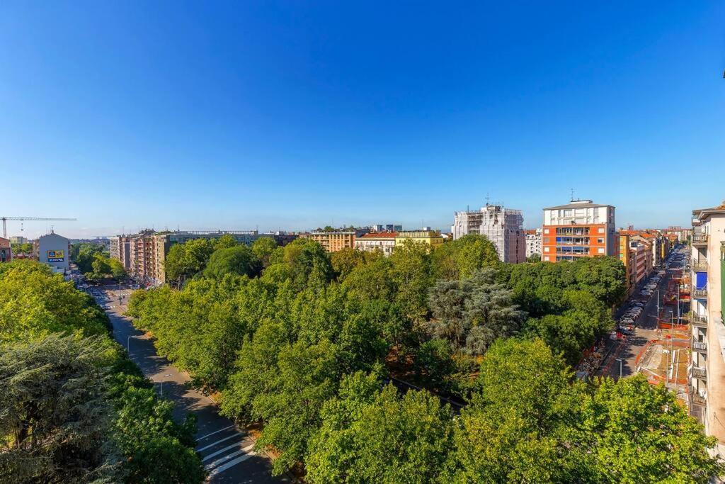 Sunny & Updated Flat With Panoramic City View 50M From M4 Stop Мілан Екстер'єр фото